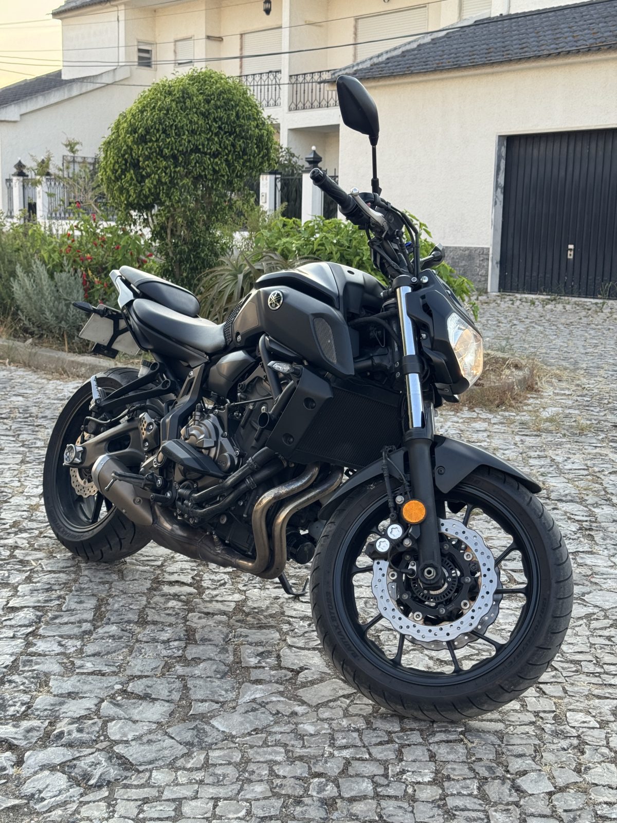YAMAHA MT07